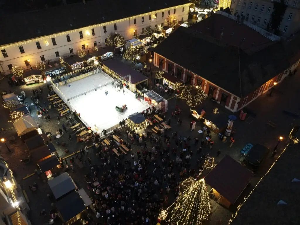 Óbudai adventi vásár jégpályája