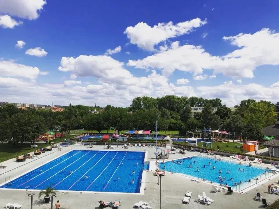 10 budapesti strand, ahol garantált a nyári felfrissülés Paskál Gyógy- és Strandfürdő